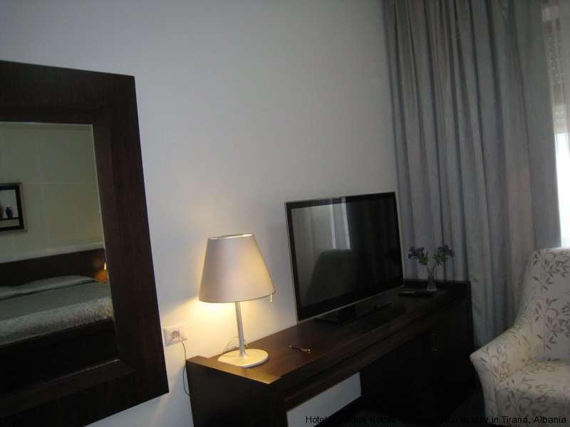 Boutique Hotel Kotoni Τίρανα Δωμάτιο φωτογραφία