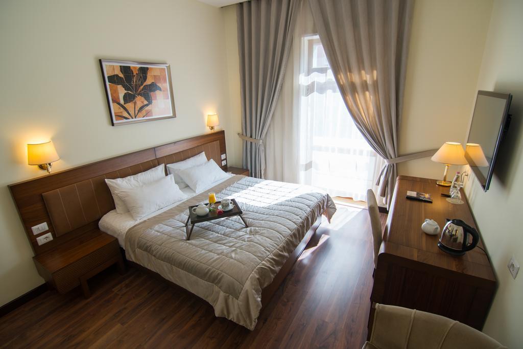Boutique Hotel Kotoni Τίρανα Εξωτερικό φωτογραφία